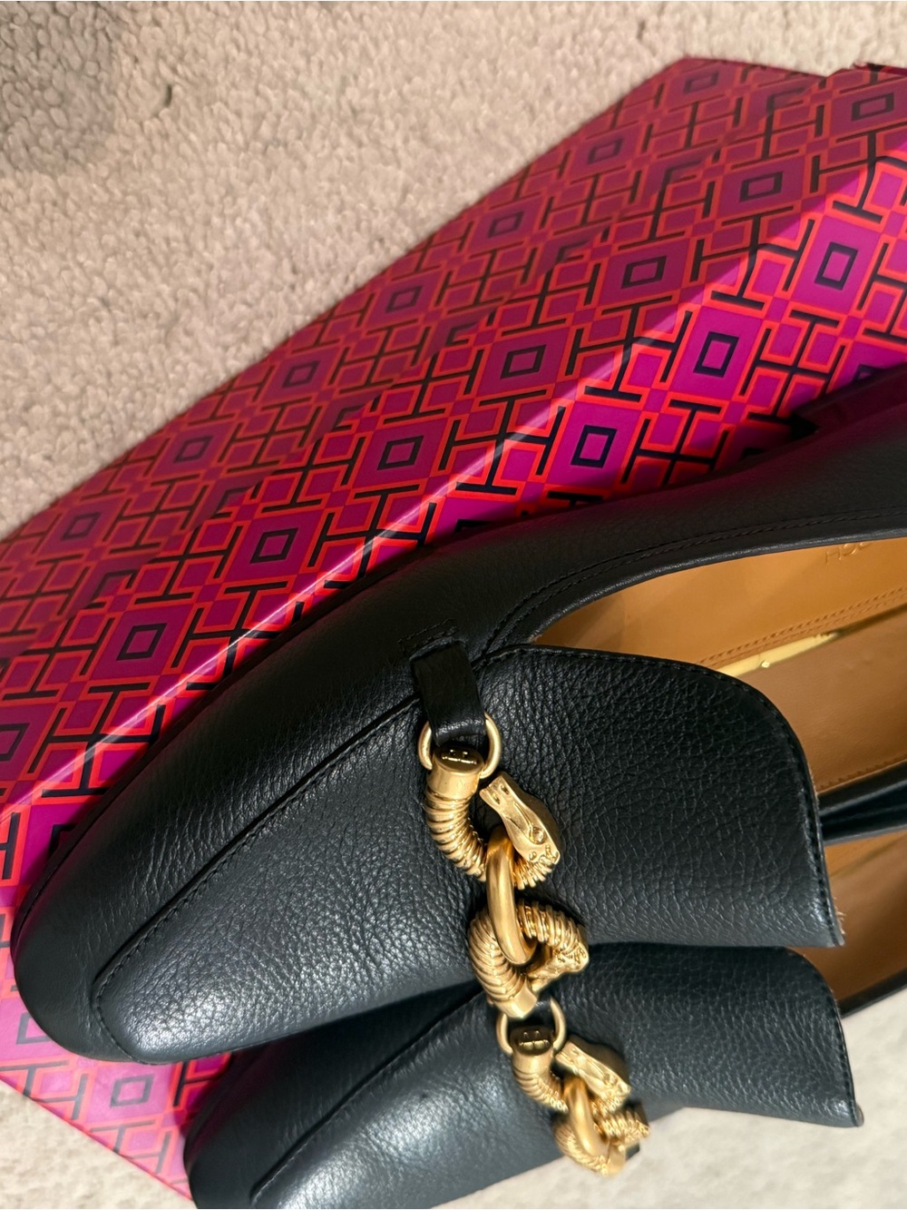 Tory Burch Black Leather Women's Loafers with Gold Chain Detail - Picture 7 of 8